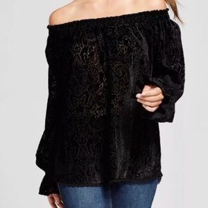 Knox Rose Ruched Velvet Top